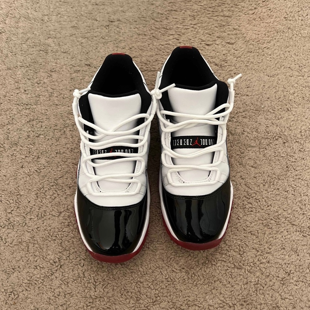 Air Jordan 11 Retro Low GS 'Concord-Bred'